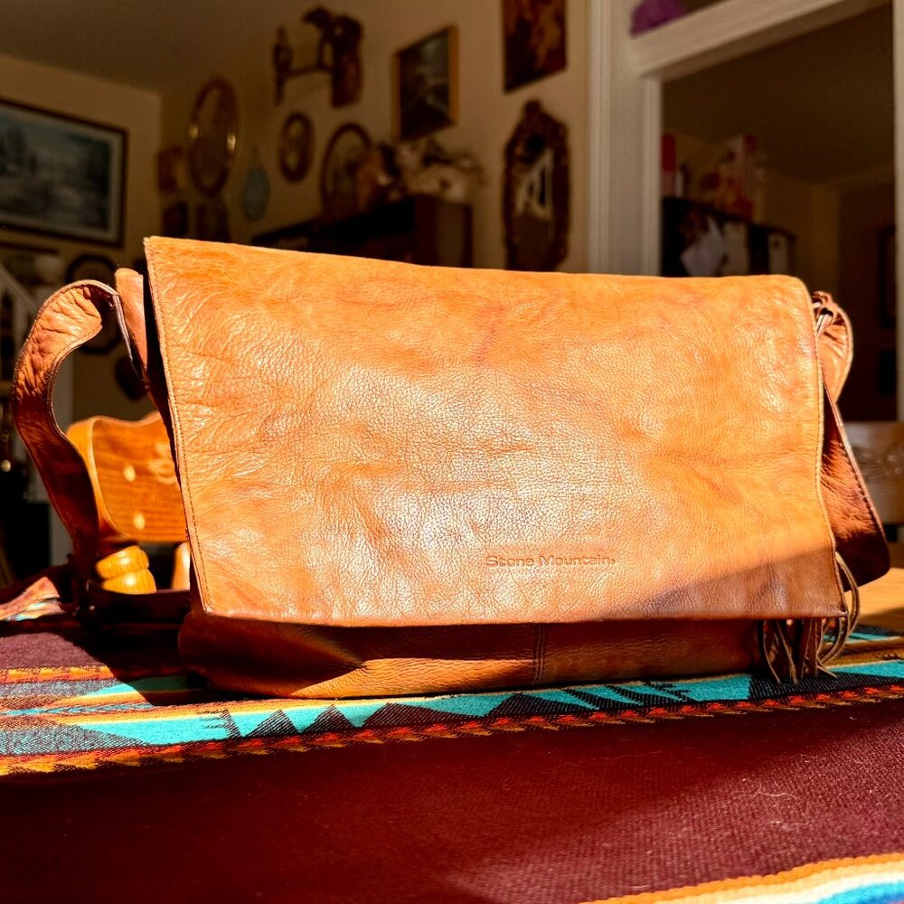 Vintage Stone Mountain Brown Leather Messenger Crossbody Bag
